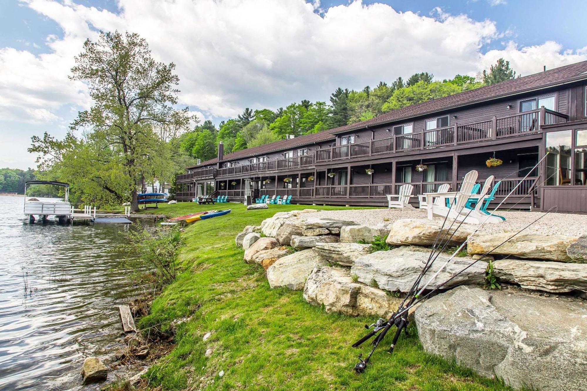 The Black Swan Lee - Lenox, Ascend Hotel Collection Exterior foto